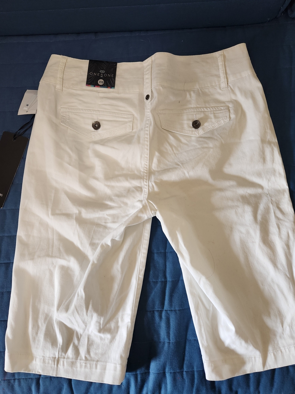 One 5 One White Women's  Bermuda Shorts-Size 10 - Picture 4 of 8